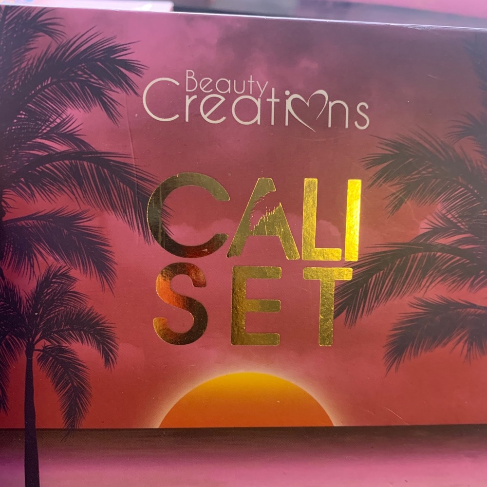 Beauty Creations Cali Set